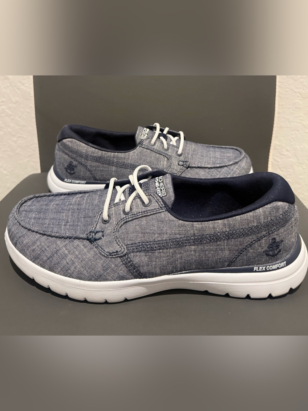 Skechers Women's ON THE GO FLEX - Ashore Boat Shoe Size 8